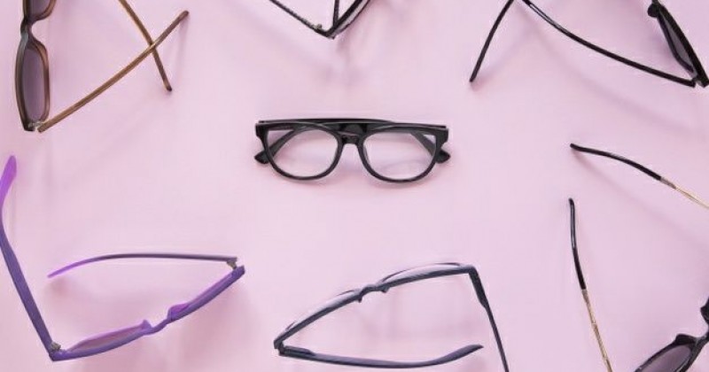 Tips Memilih Produk Kacamata Wanita Untuk Penampilan Mengesankan
